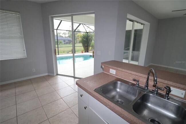 Building Photo - 2595 Snowflake Ln