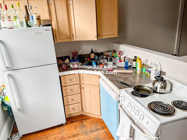 apt 23 - 1066 Commonwealth Ave
