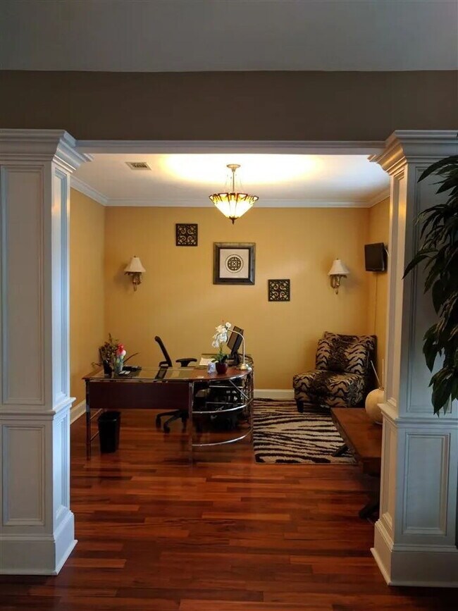 Building Photo - Stunning 3-Bed, 2-Bath Home in the Heart of Killearn Estates!