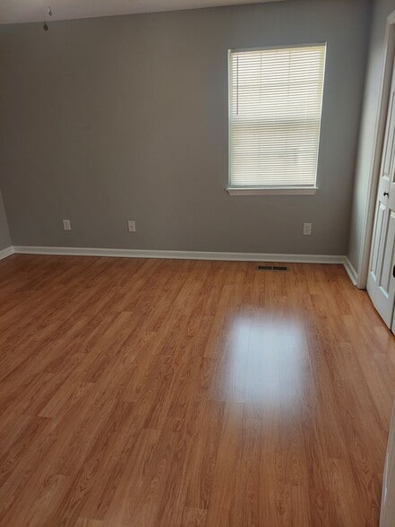 Bedroom 2 - 118 Eveningside Dr