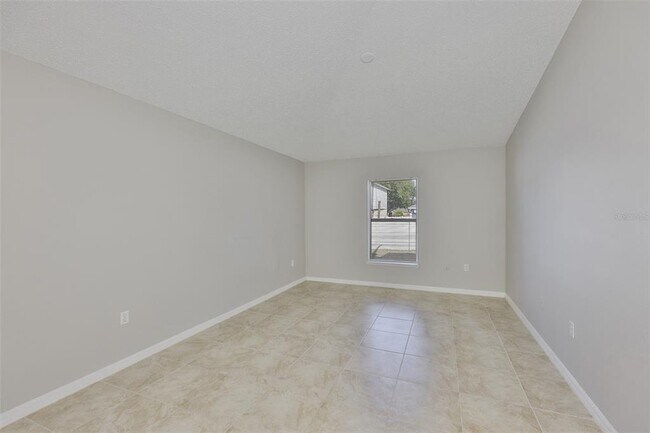 Building Photo - 6327 Gondola Dr