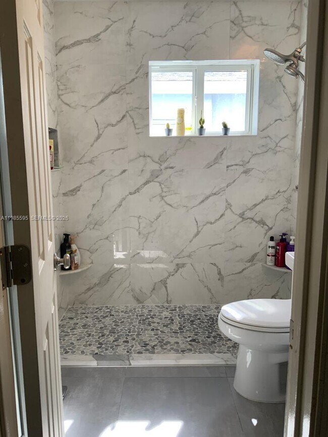 Building Photo - 7303 NW 57th Dr