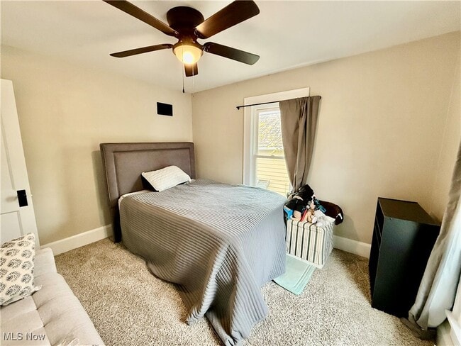 Building Photo - 1206 Foster Ave