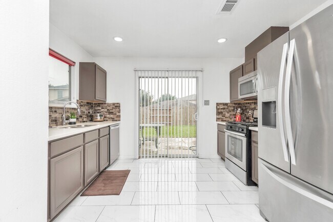 Building Photo - 7327 Enchanted Creek Dr