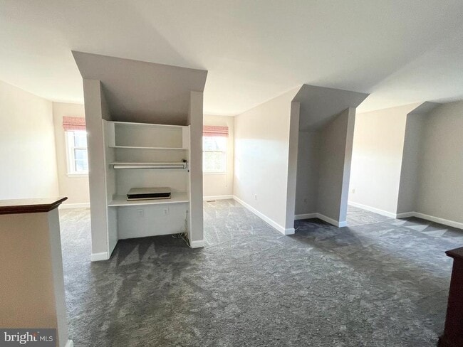 Building Photo - 6319 Chaucer View Cir