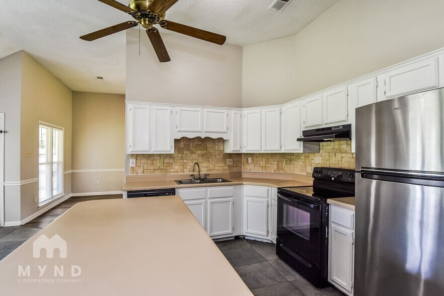 Building Photo - 7166 Abbey Cove
