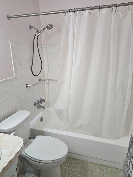 Building Photo - 2311 Brisbane St