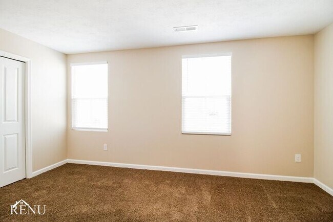 Building Photo - 5680 Tonya Marie Ct