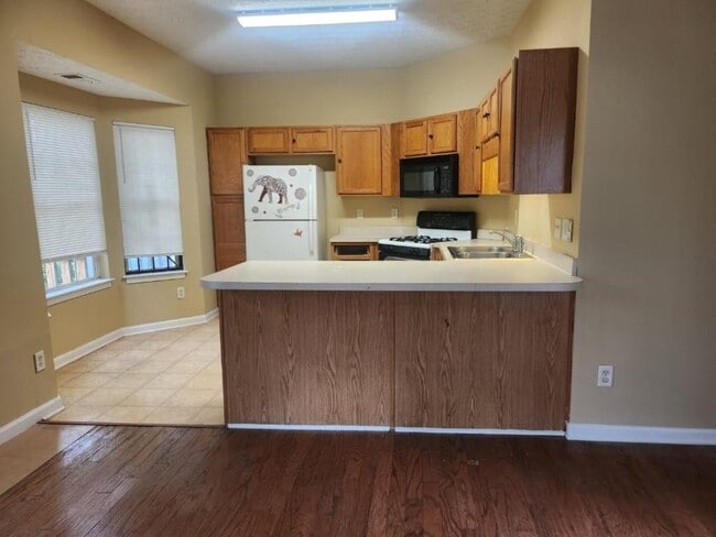 Building Photo - 3001 Falling Water Point