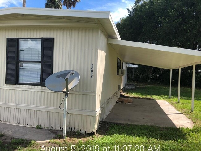 Building Photo - 102 Hoover Ln