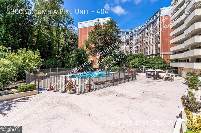 Building Photo - 5300 Columbia Pike