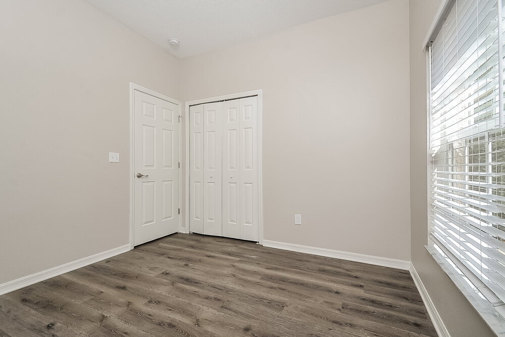 Building Photo - 748 Star Pointe Dr