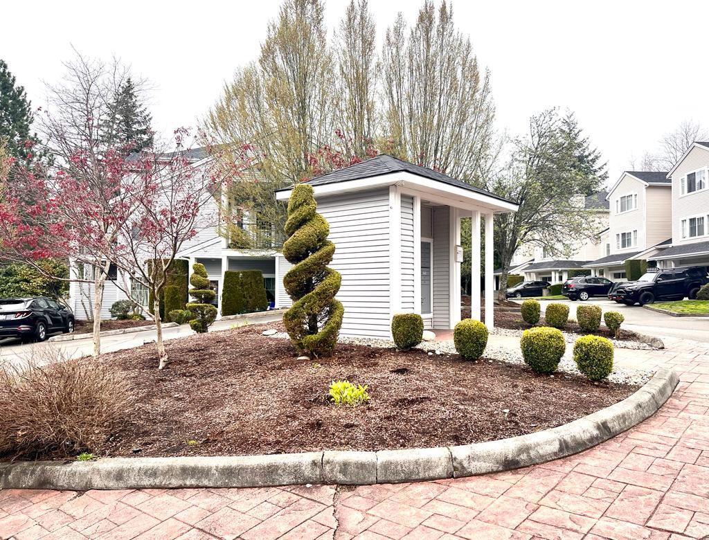 Building Photo - 4714 Fairwood Blvd NE