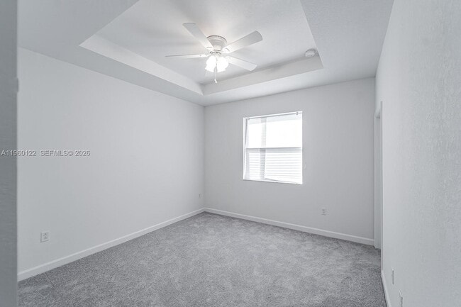 Building Photo - 2620 SE 28th Dr