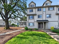 Building Photo - 17022 SW Lemongrass Ln