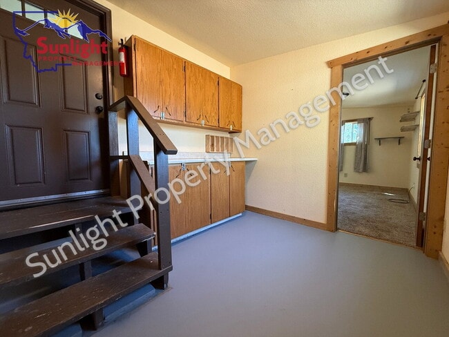 Building Photo - Updated 3 Bedroom Mobile Home - Large Fenced Yard - Fromberg, MT