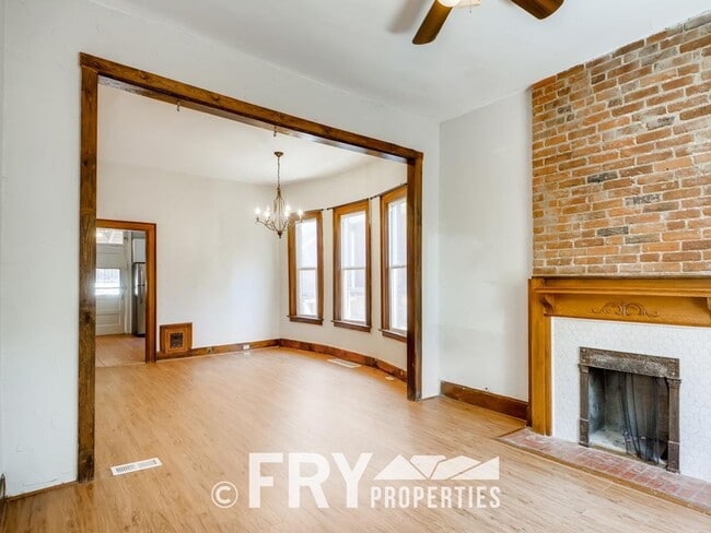 Building Photo - Short Term Lease Needed for Quaint Potter Highlands Home