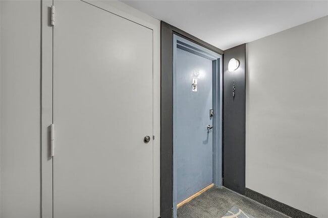 Building Photo - 3015 N Ocean Blvd