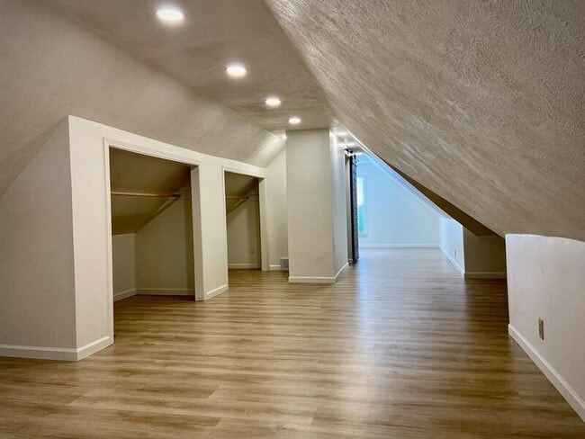 Building Photo - 1715 S 12th St