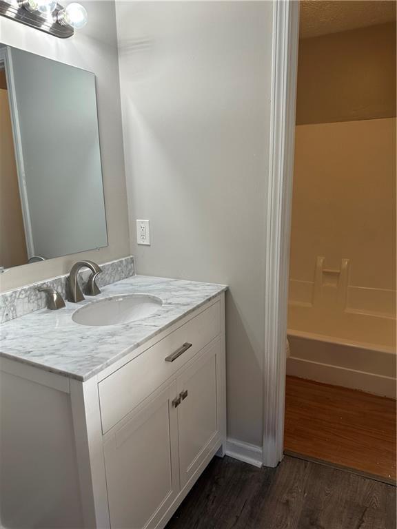 Building Photo - 126 Sterling Ct