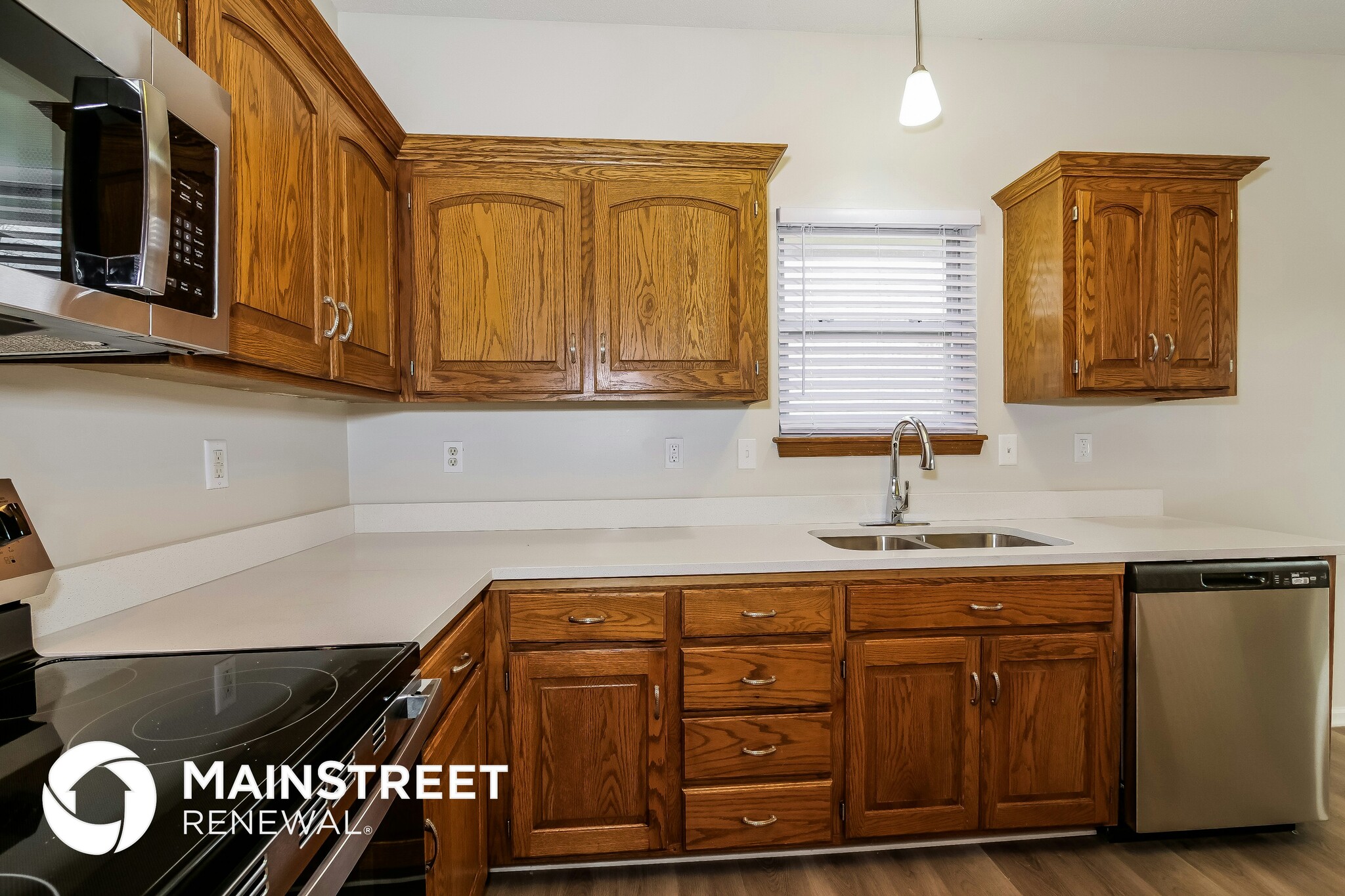 Building Photo - 10511 N Ditman Ave