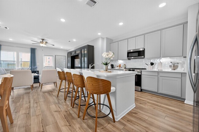Building Photo - 8453 Sweet Cherry Ln