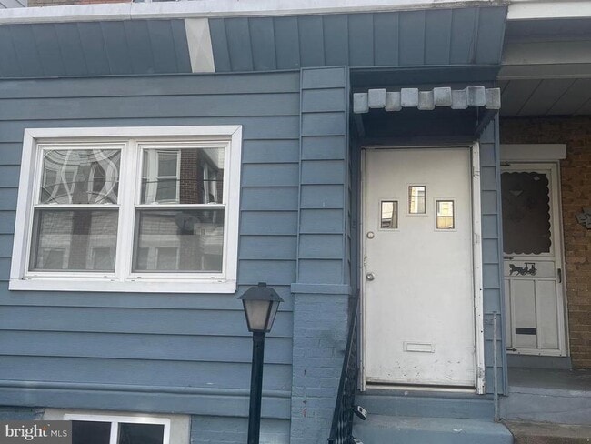 Building Photo - 5928 Chancellor St