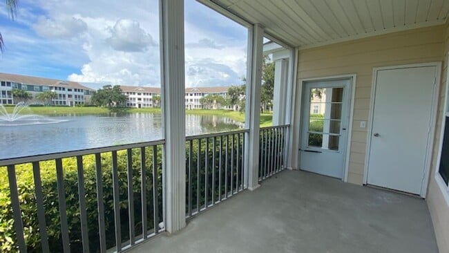 Building Photo - Beautiful Condo Fully Remodeled!! A Must See To Appreciate!!