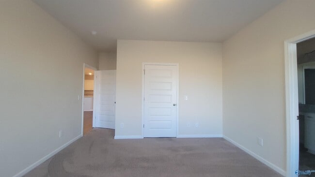 Building Photo - 13030 Lantern Pointe Wy