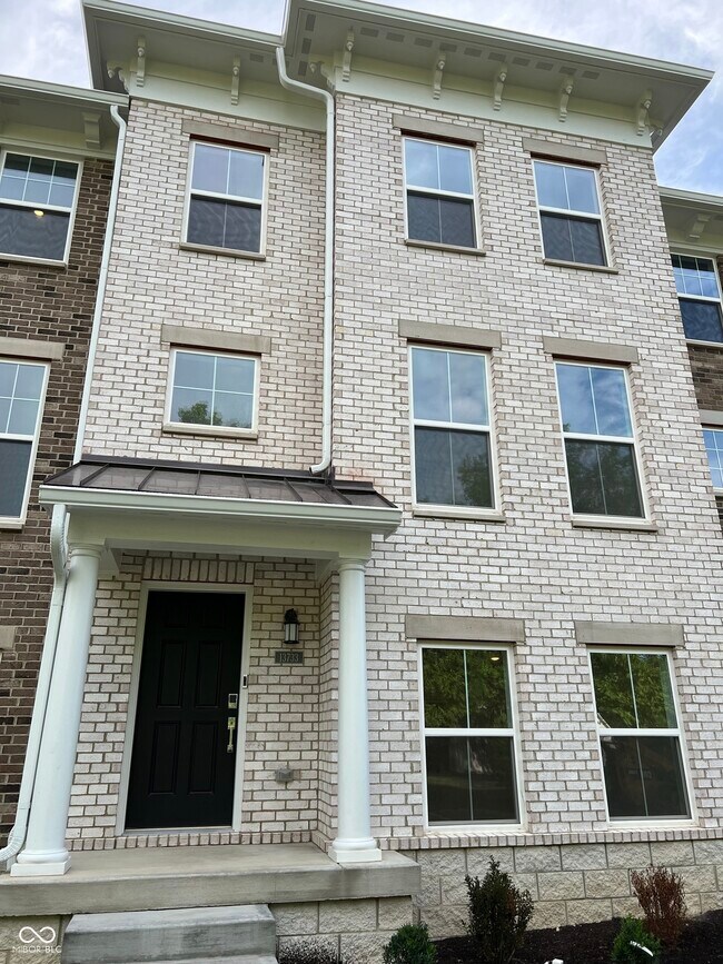 Building Photo - 13733 Gatsby Dr
