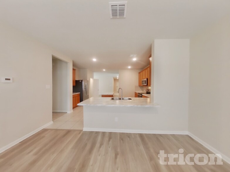 Building Photo - 7210 Barrel Stage