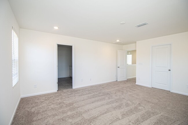 Building Photo - (Coming Soon) New 5 Bedrooms home in Indian Trail!