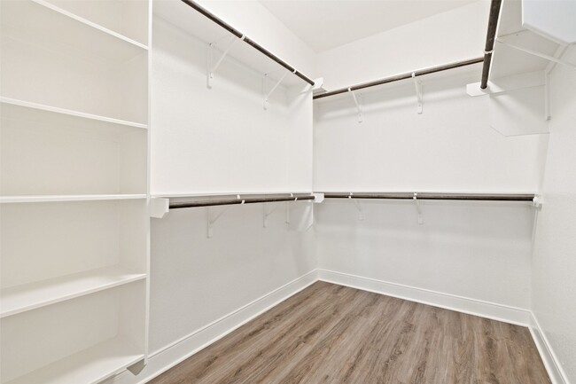 Building Photo - 129 Diamond Head Dr