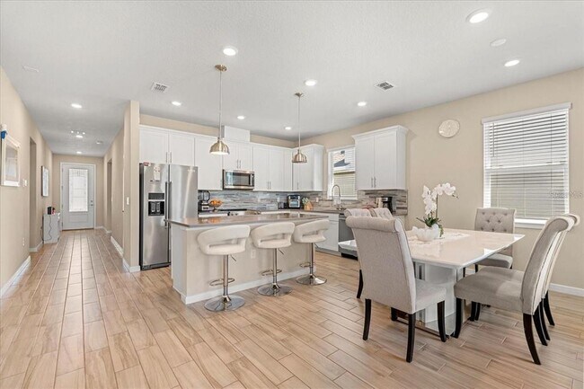 Building Photo - 5058 Sparkling Water Wy