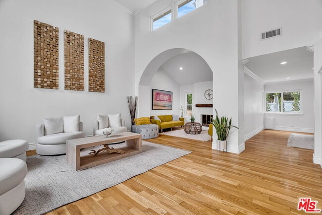 Primary Photo - 3225 Futura Point