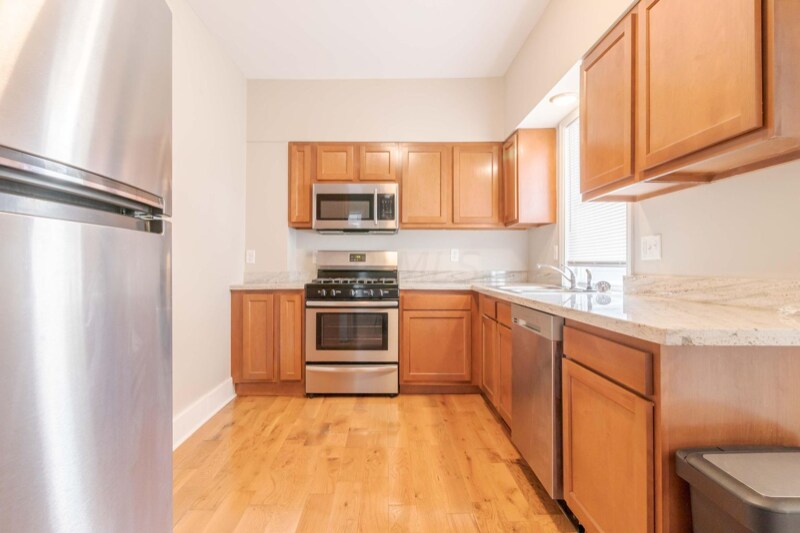 Building Photo - 319 Brehl Ave