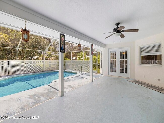 Building Photo - 1026 Blossom Dr