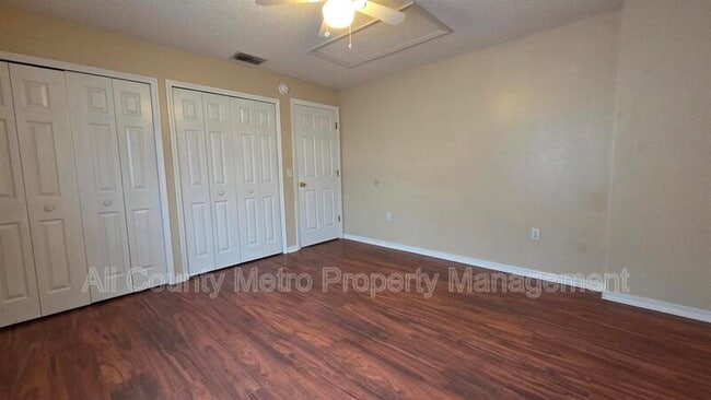 Building Photo - 261 Daisy Estates Dr