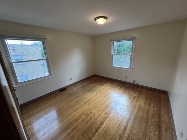 Building Photo - 3014 S Harlem Ave