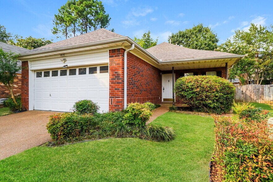 Building Photo - 8170 Timber Knoll Ln