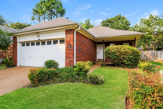 Building Photo - 8170 Timber Knoll Ln