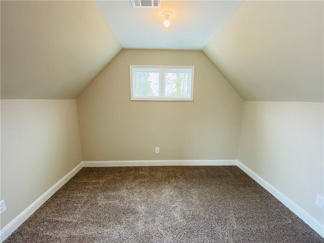 Building Photo - 6960 Diana Cir