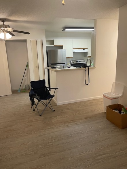 Building Photo - 140 Uwapo Rd