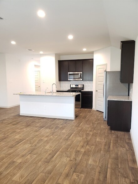 Building Photo - 1510 Westland Ct