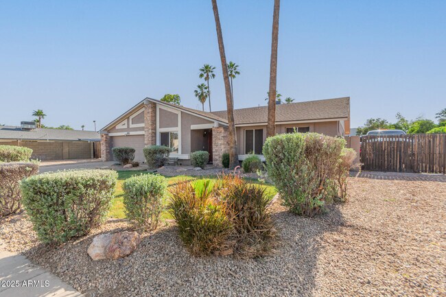 Building Photo - 14034 N 60th St