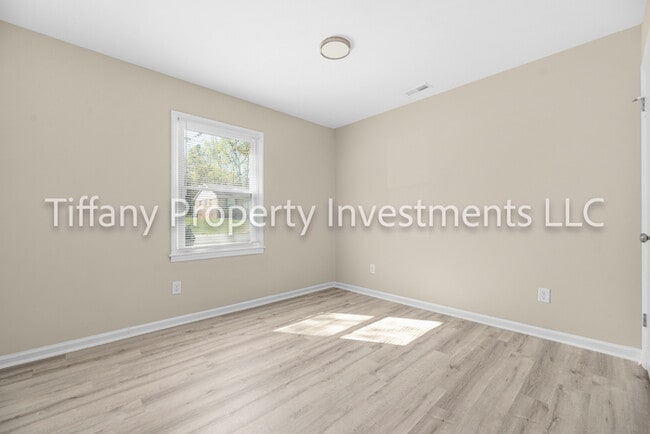 Building Photo - 3350 Misty Wood Dr