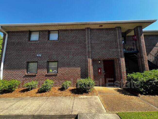 Building Photo - 1005 Ancestry Dr
