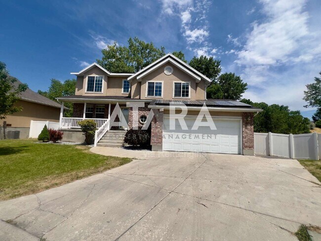 Building Photo - 11837 Sunrise View Dr