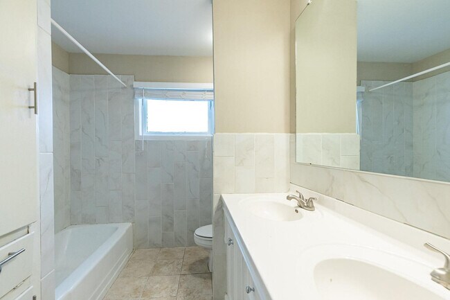 Building Photo - 4319 40th St