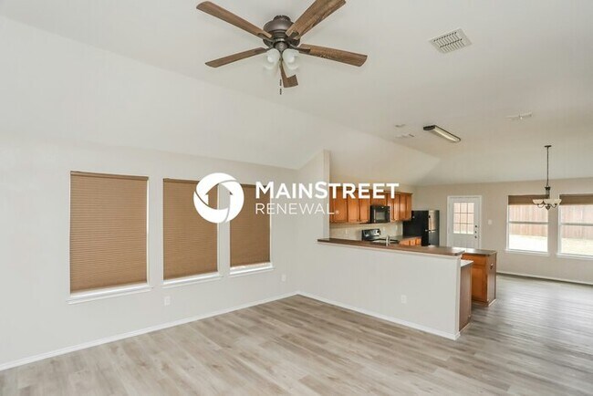 Building Photo - 4 Bedroom Pet-Friendly Home in Forney, TX with Main Street Renewal